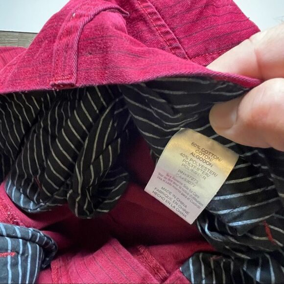 FOX Racing Burgundy Red with Black Pin Striped Shorts in Size 40W x 11IS - Picture 3 of 9